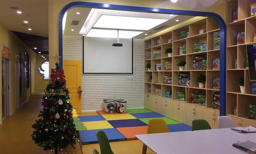 DC多克奇思棋博士店內