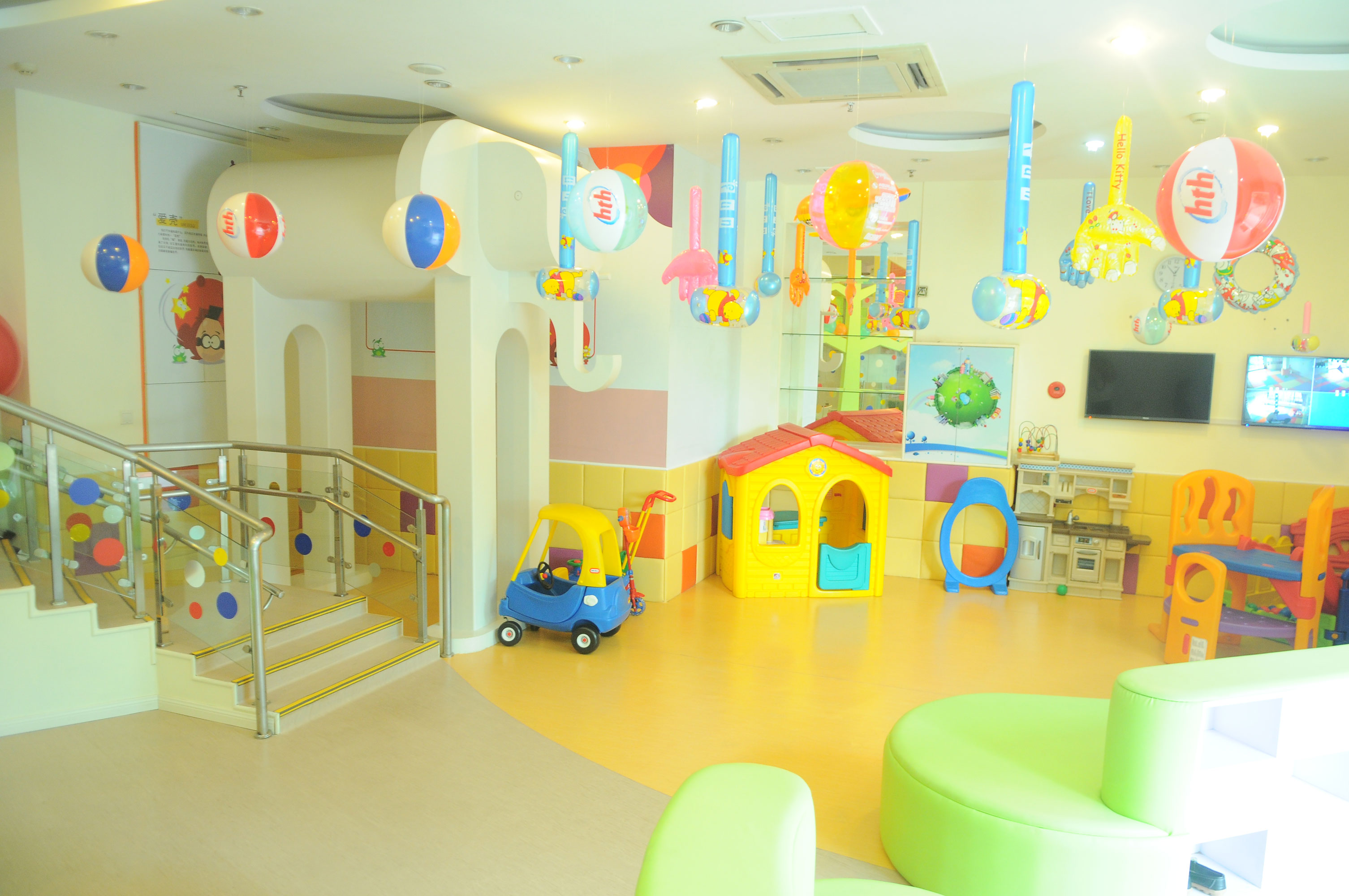 貝易雙語加盟電話多少？