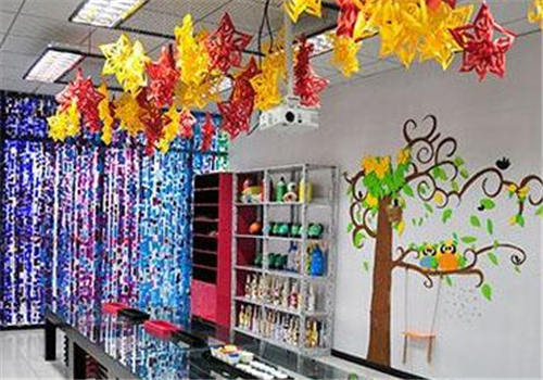 童畫鎮(zhèn)少兒美術(shù)