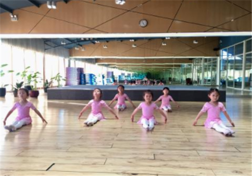 唯佳藝術(shù)培訓(xùn)