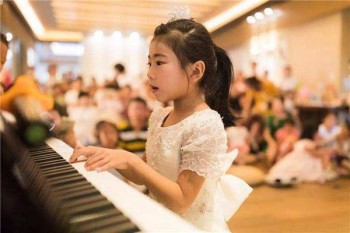 時尚寶貝嬰兒游泳館