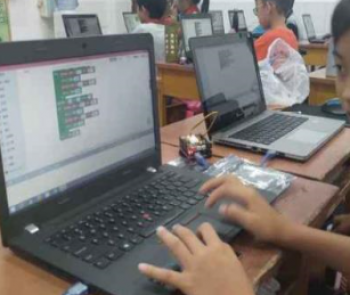 柯羅尼少兒編程