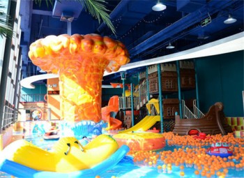 百貝高嬰兒游泳館