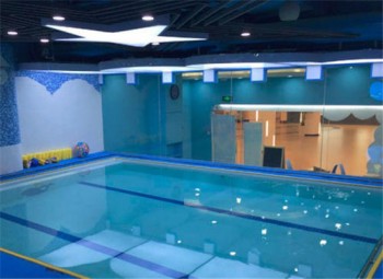 撲撲鯨水育早教中心