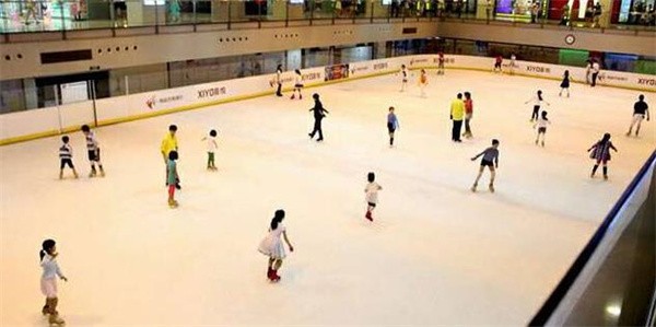 開溜冰場(chǎng)需要多少錢？