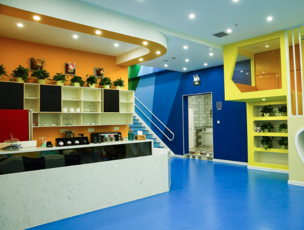 33°嬰幼兒游泳拓展訓(xùn)練館