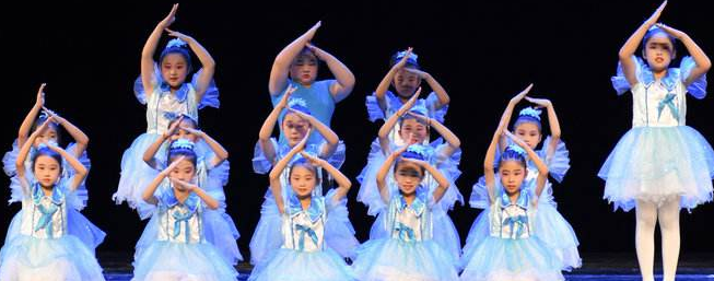 昕藝尚皇家舞蹈中心加盟