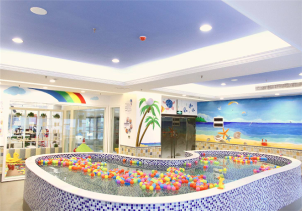 周浦貝優嬰兒游泳館