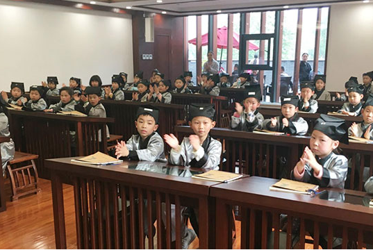 神爾國學(xué)教育加盟