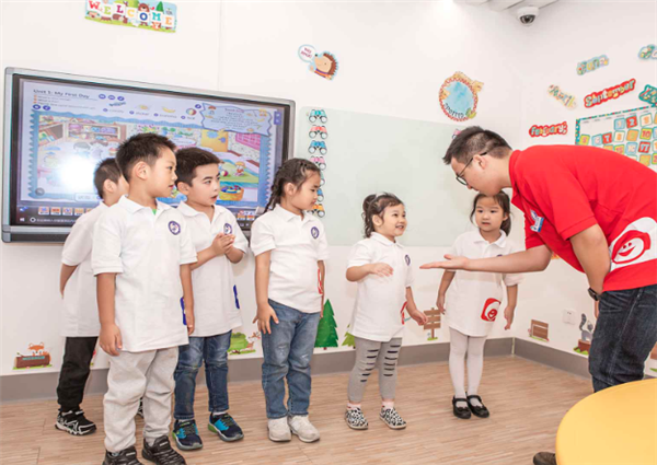 美華少兒英語加盟