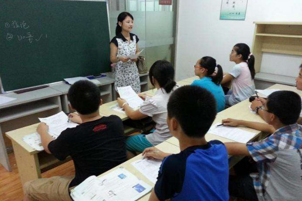 百仕達教育加盟