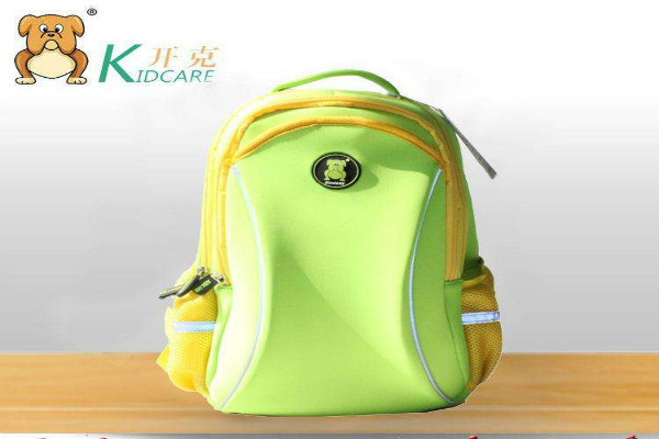 開克兒童智能安全書包加盟