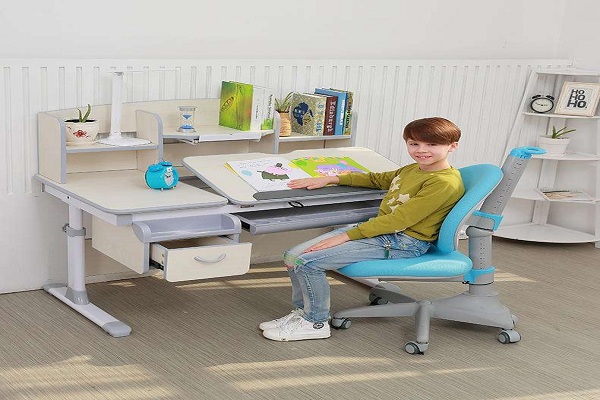 凱酷兒童學(xué)習(xí)桌加盟
