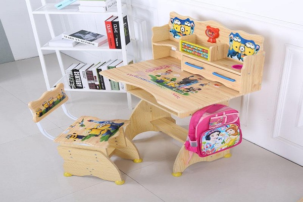 凱酷兒童學(xué)習(xí)桌加盟