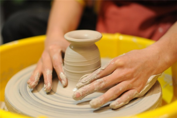 依易陶藝加盟 依易陶藝加盟