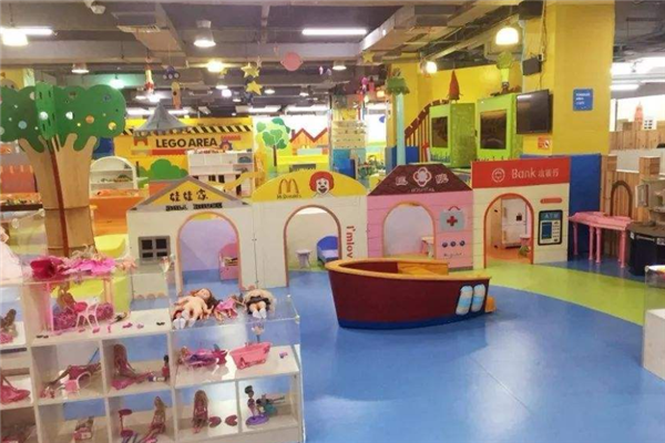 智貝兒童樂園加盟