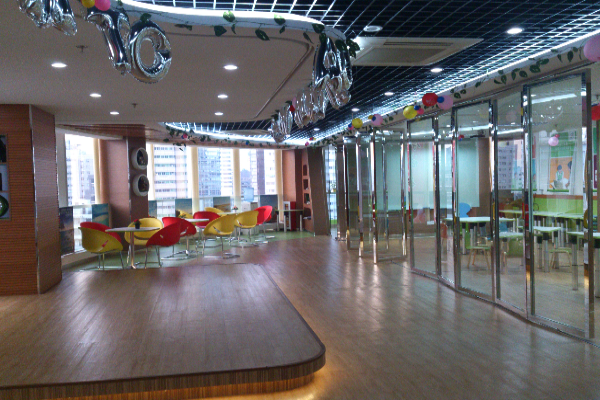 澳美英語學(xué)校加盟