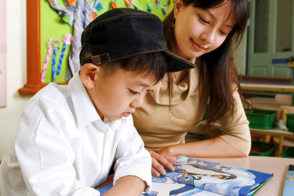 財(cái)華教育加盟