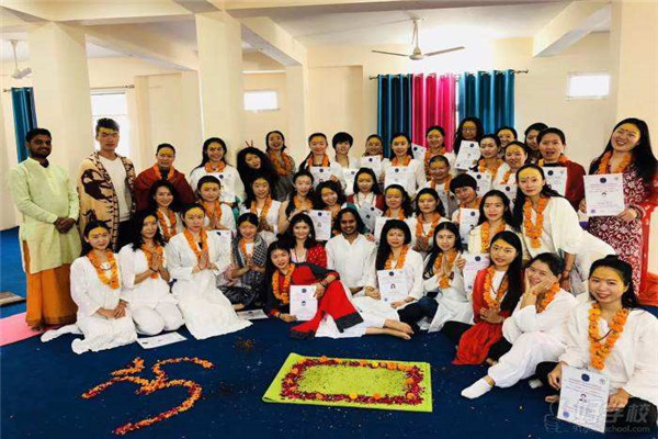 YOGALA瑜伽旅修加盟 YOGALA瑜伽旅修加盟